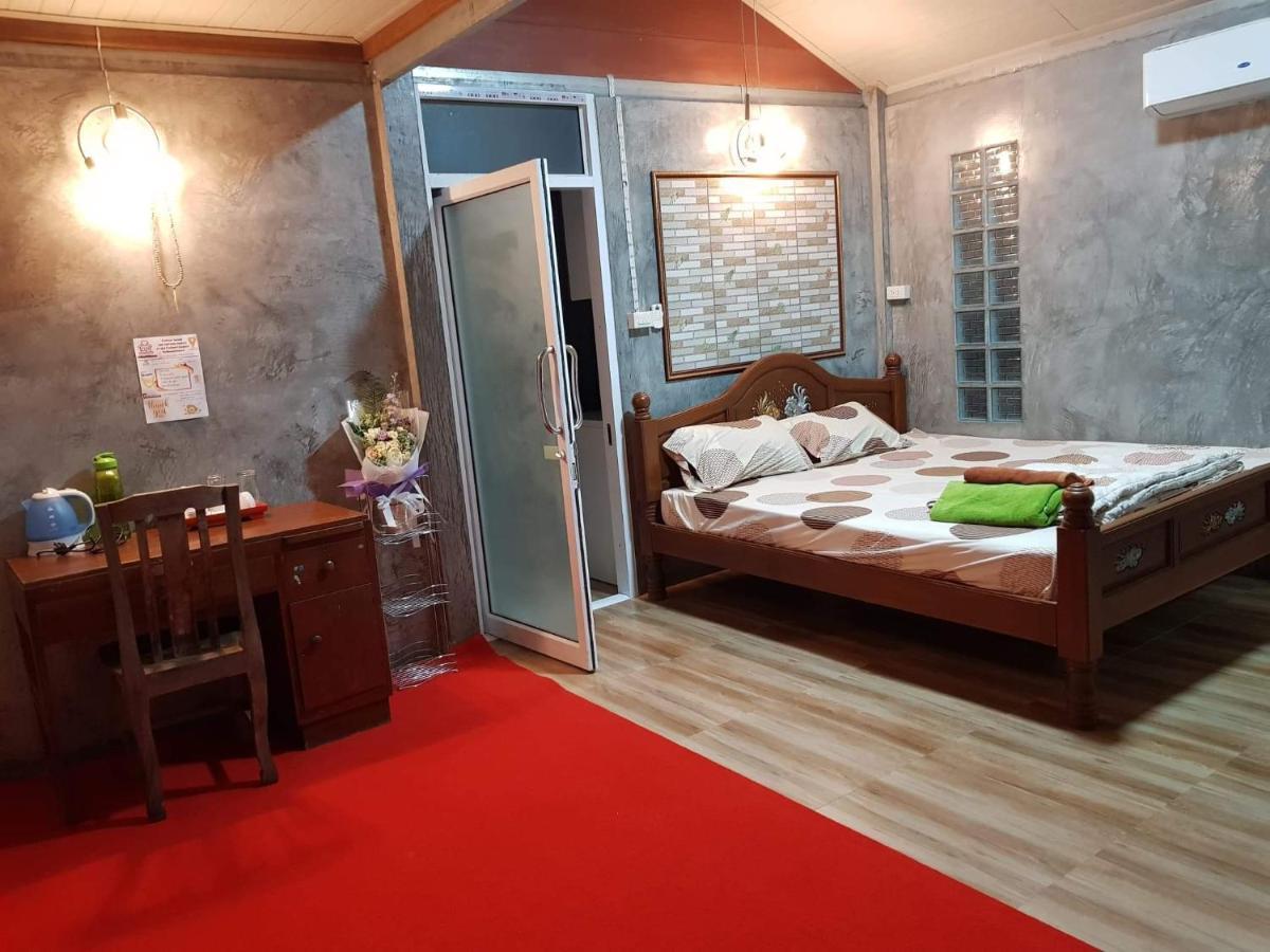 Baan Thabthong Homestay Ban Pak Nam  Exterior foto