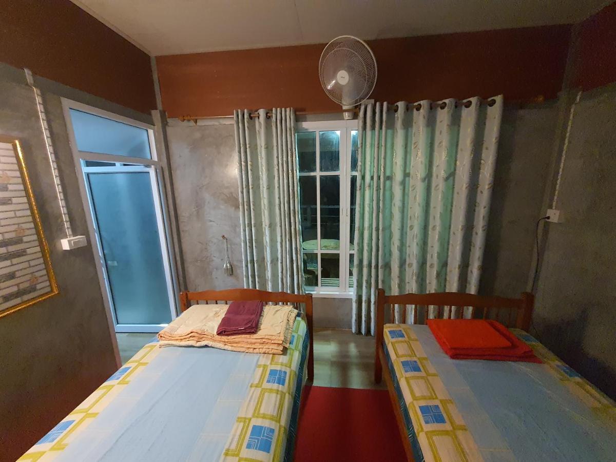 Baan Thabthong Homestay Ban Pak Nam  Exterior foto